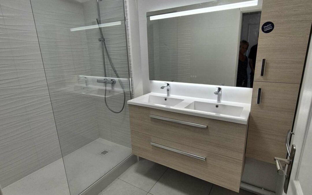 Nouvelle rénovation complète de salle de bain